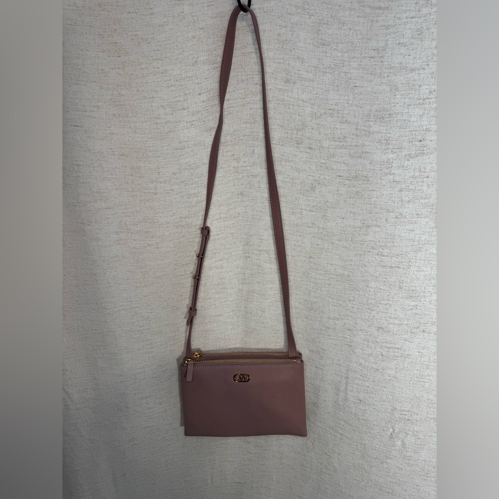 Stuart Weitzman Sophina Buff Blush Leather Crossbody Sample NWT ☀️🍂🥶🌼 - Picture 2 of 8